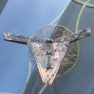 NWOT VS Dream Angels Gold Lurex Embroidered Thong